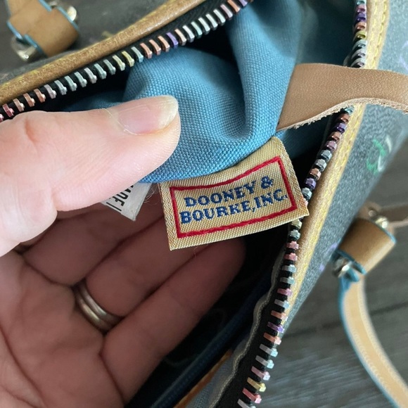 DOONEY AND BOURKE - vintage barrel bag - Picture 5 of 10